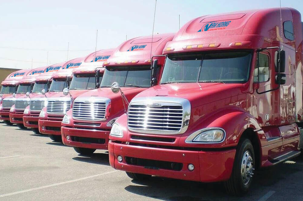 Đội xe vận chuyển container cđường bộ ủa Vận Tải Nam Hoàng tại Miền Trung đi các tỉnh thành khác